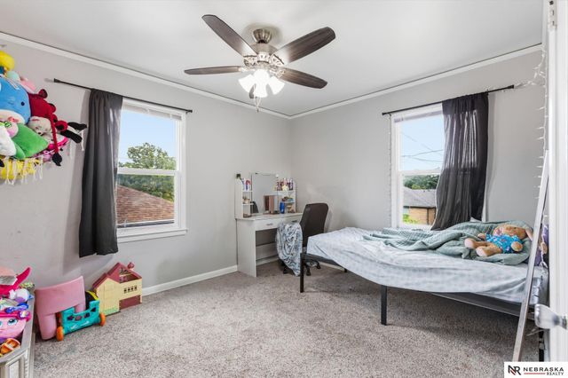 5833-5835 Lafayette Avenue, Omaha, NE 68132