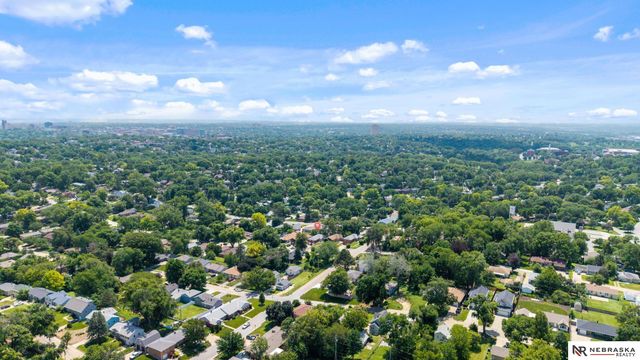 5833-5835 Lafayette Avenue, Omaha, NE 68132