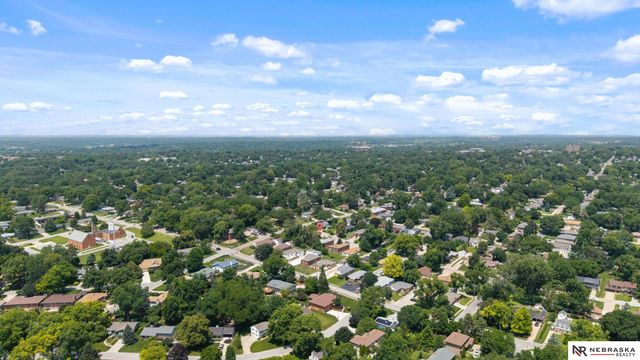 5833-5835 Lafayette Avenue, Omaha, NE 68132
