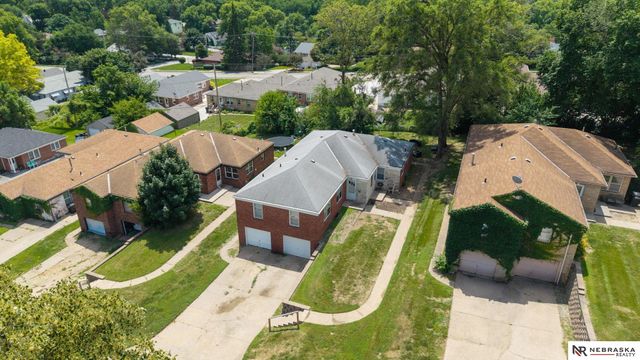 5833-5835 Lafayette Avenue, Omaha, NE 68132