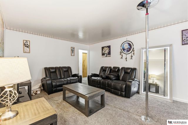 5833-5835 Lafayette Avenue, Omaha, NE 68132