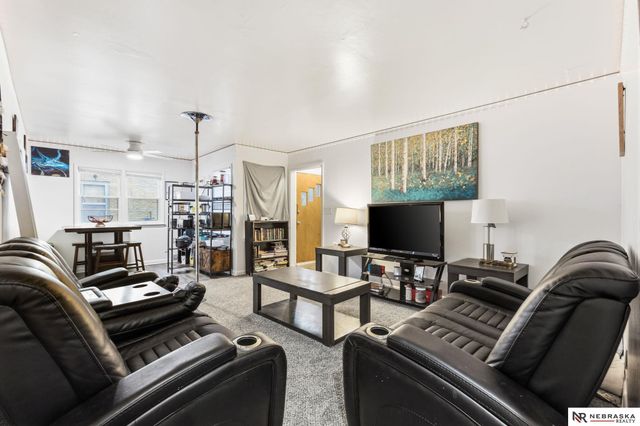 5833-5835 Lafayette Avenue, Omaha, NE 68132