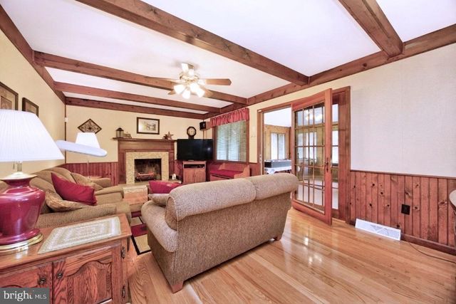 1 HESSIAN CT, Downingtown, PA 19335