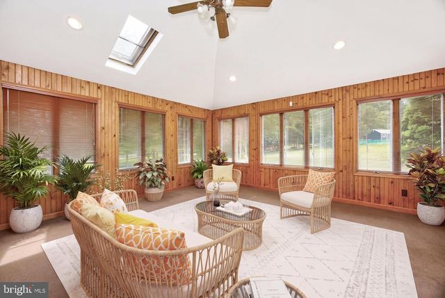1 HESSIAN CT, Downingtown, PA 19335