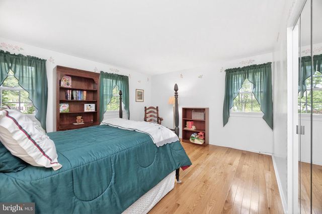 1 HESSIAN CT, Downingtown, PA 19335