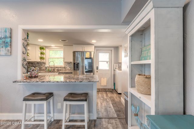9 Fountainebleau Circle, Daytona Beach, FL 32118
