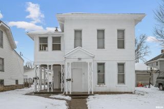 557 6TH Avenue South, Clinton, IA 52732