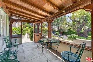 3217 Lowry Road, Los Angeles, CA 90027