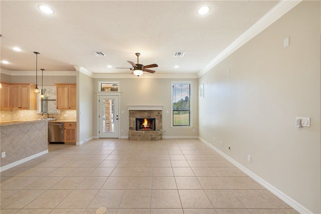 8700 Tejas Ranch Loop, Bryan, TX 77808
