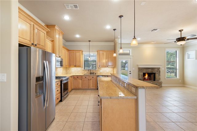 8700 Tejas Ranch Loop, Bryan, TX 77808