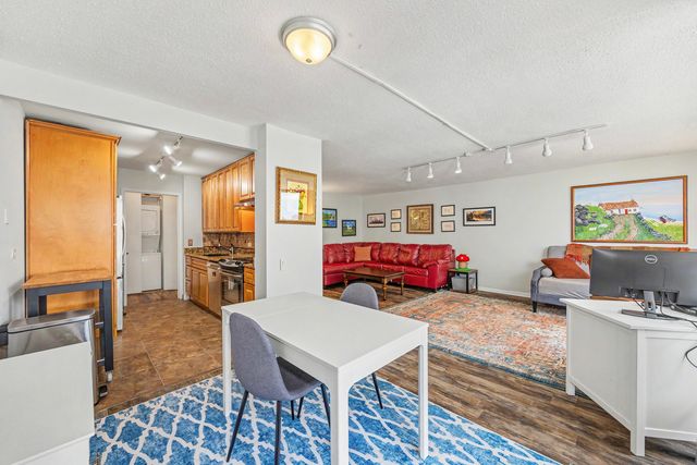 4170 N Marine Drive 11H, Chicago, IL 60613