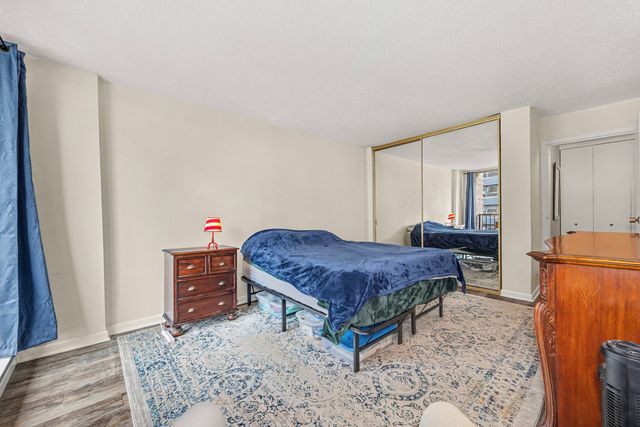 4170 N Marine Drive 11H, Chicago, IL 60613