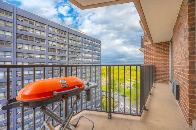 4170 N Marine Drive 11H, Chicago, IL 60613