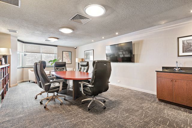 4170 N Marine Drive 11H, Chicago, IL 60613