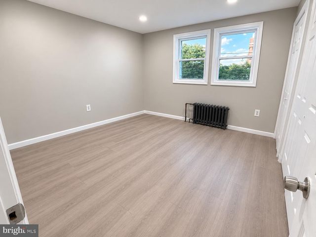 1322 S NEWKIRK ST, Philadelphia, PA 19146
