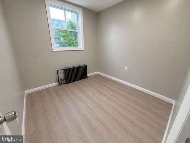 1322 S NEWKIRK ST, Philadelphia, PA 19146