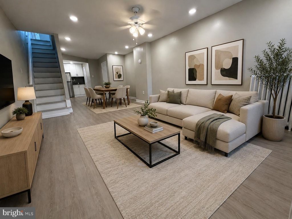 1322 S NEWKIRK ST, Philadelphia, PA 19146