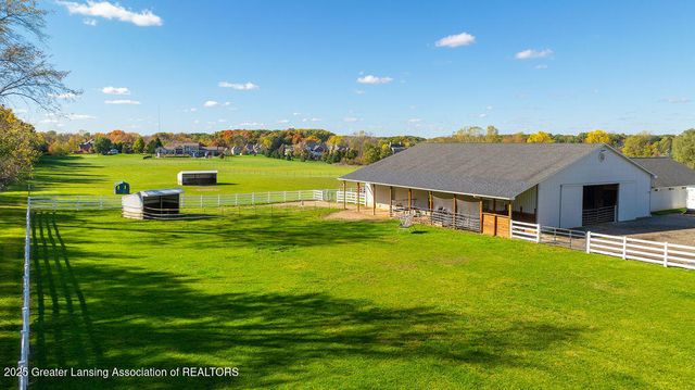 3811 Meridian Road, Okemos, MI 48864