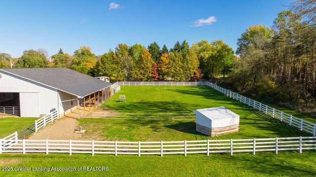 3811 Meridian Road, Okemos, MI 48864