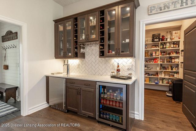 3811 Meridian Road, Okemos, MI 48864