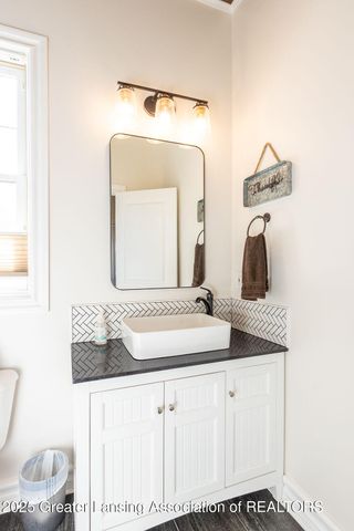 3811 Meridian Road, Okemos, MI 48864