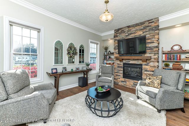 3811 Meridian Road, Okemos, MI 48864