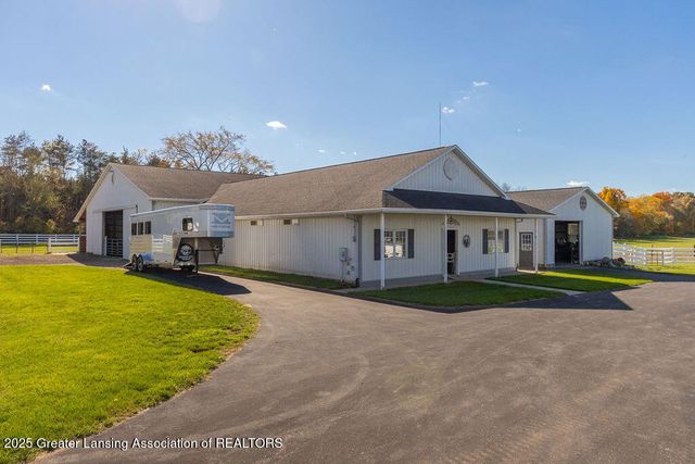 3811 Meridian Road, Okemos, MI 48864