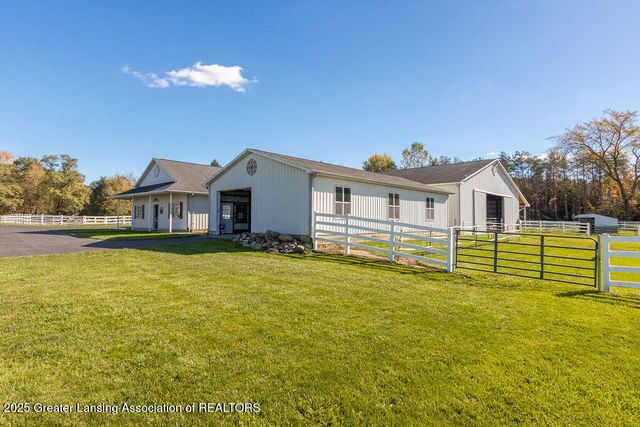 3811 Meridian Road, Okemos, MI 48864