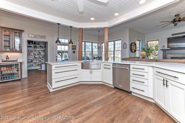 3811 Meridian Road, Okemos, MI 48864