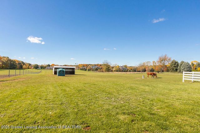 3811 Meridian Road, Okemos, MI 48864