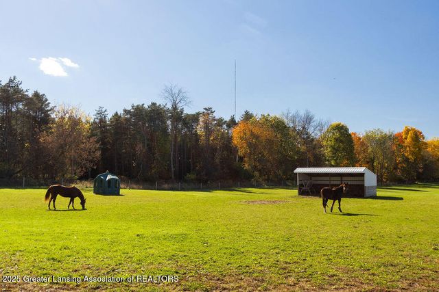 3811 Meridian Road, Okemos, MI 48864