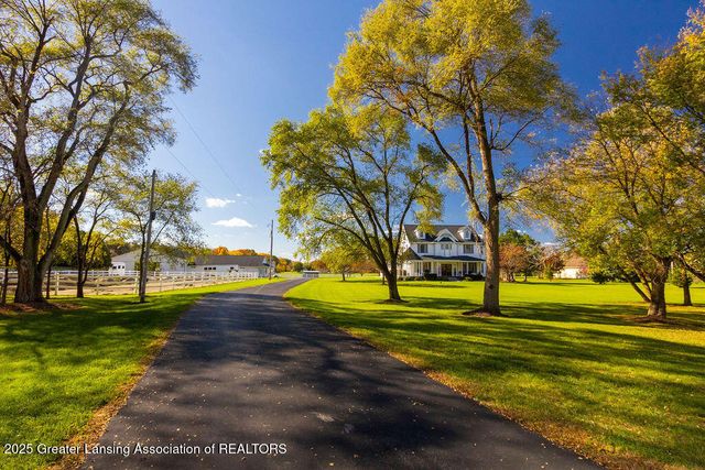 3811 Meridian Road, Okemos, MI 48864