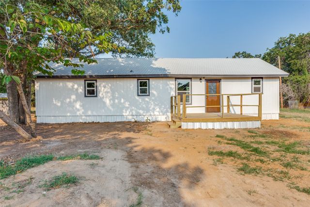 334 Briar Oaks Drive, Azle, TX 76020