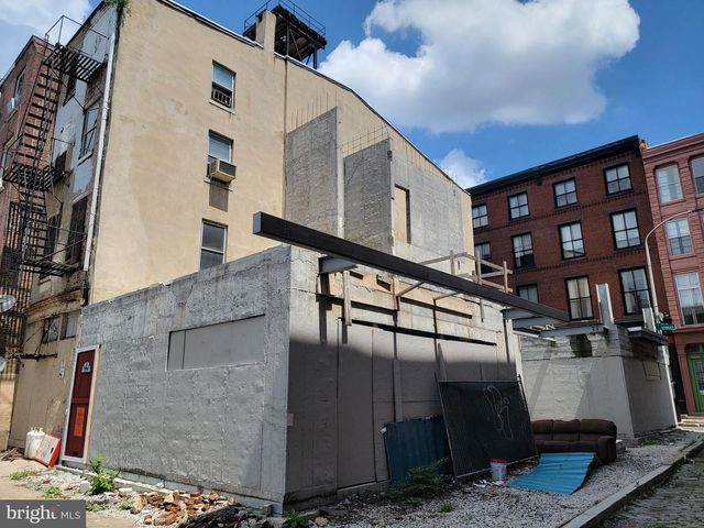 20-22 S BANK ST, Philadelphia, PA 19106