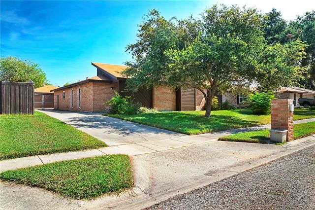 5038 Crestwick, Corpus Christi, TX 78413