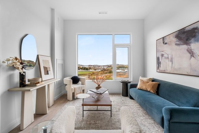 93 Bennington St 601, Revere, MA 02151