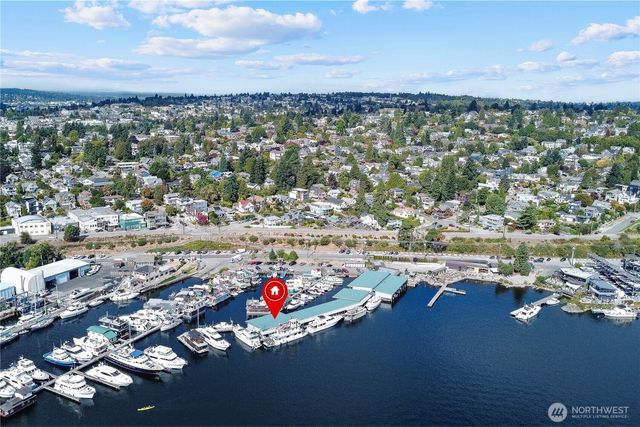2401 N Northlake Way, Seattle, WA 98103