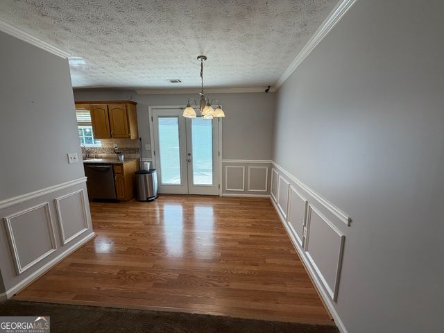 301 Wolf Creek Place, Locust Grove, GA 30248