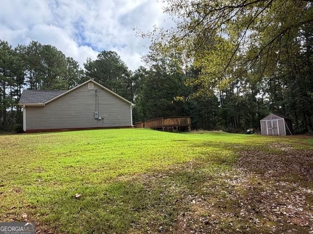 301 Wolf Creek Place, Locust Grove, GA 30248