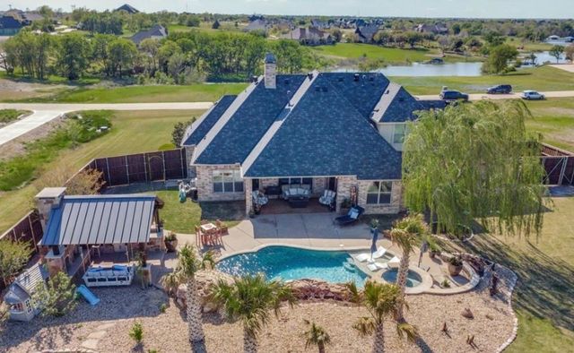 103 Eagle Point Drive, Waxahachie, TX 75165