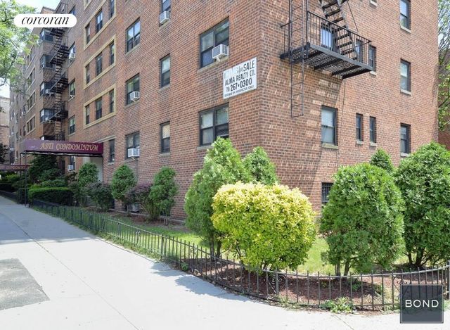 2514 31st Ave Apt 1E, New York City, NY 11106