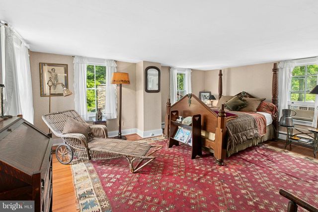 282 CRABAPPLE LN, East Stroudsburg, PA 18302