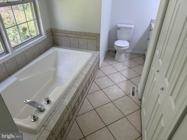 151 CONTINENTAL DR, Elkton, MD 21921