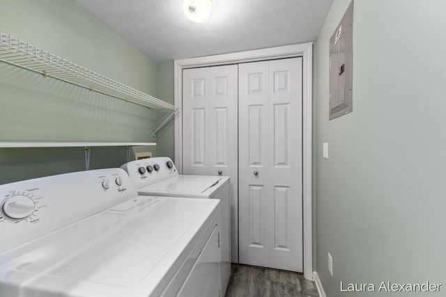 8507 Courtland Drive NE 4, Rockford, MI 49341