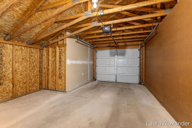 8507 Courtland Drive NE 4, Rockford, MI 49341