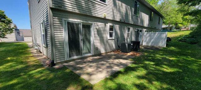 8507 Courtland Drive NE 4, Rockford, MI 49341