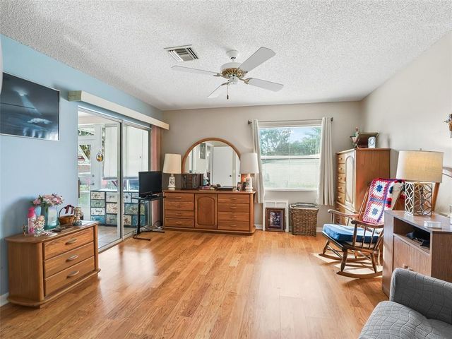 919 MEDIRA DRIVE, The Villages, FL 32159