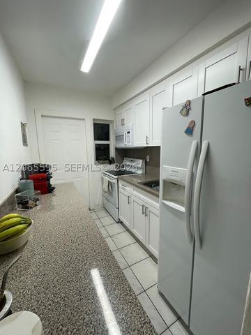 3551 SW 11th St 7B, Miami, FL 33135