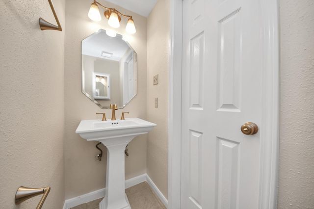 5606 Charlestown Colony Drive, Houston, TX 77084