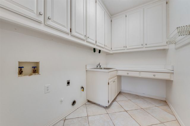 614 Portofino Drive, Arlington, TX 76012